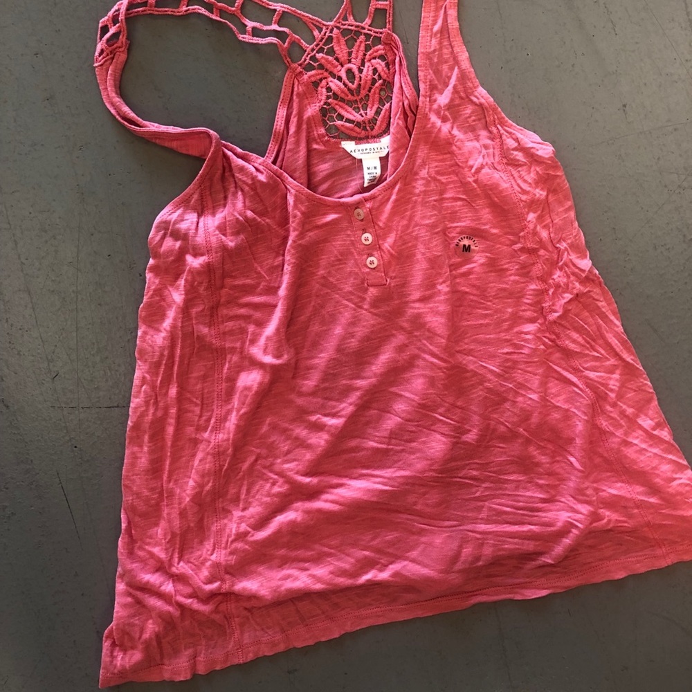 Pink tank